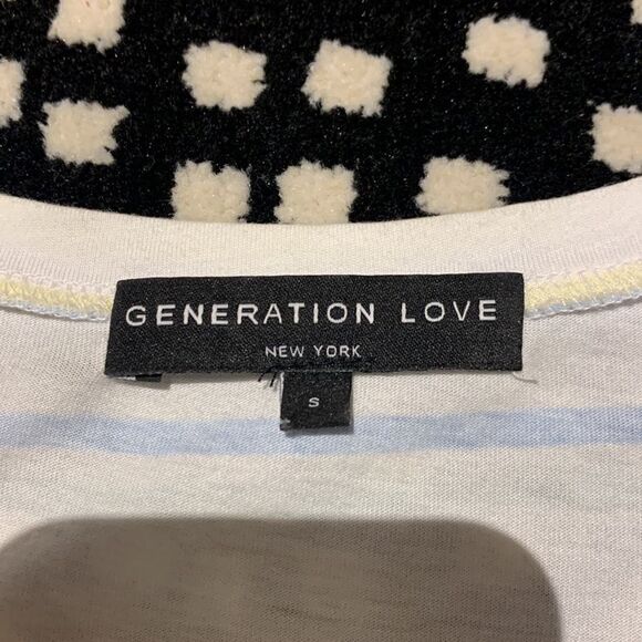 Generation love T-shirt  - Picture 3 of 5
